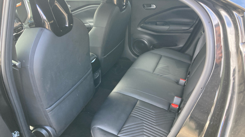 Nissan Juke 1.6 Hybrid Tekna 5dr Auto Hybrid Hatchback